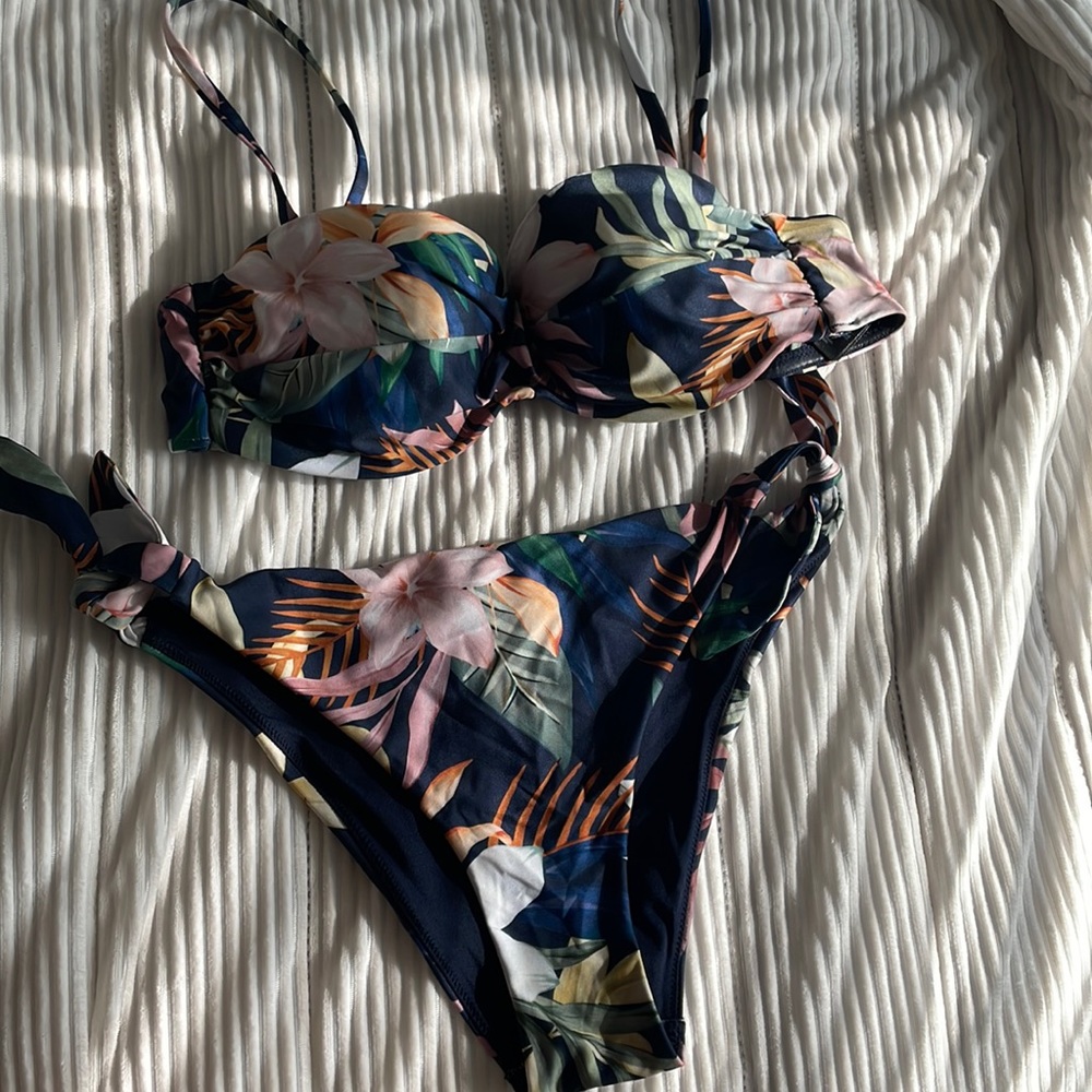 H&M Balconette Swim NWOT